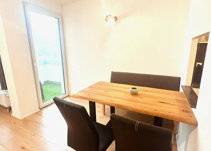 Mit Wunderschoenem Seeblick *